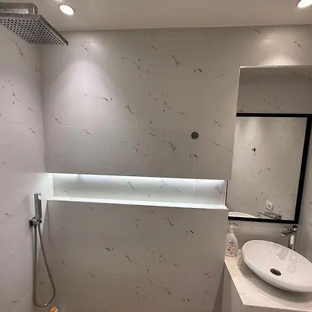 Urban Oasis Hideaway-style, Comfort And Vibes 公寓 *